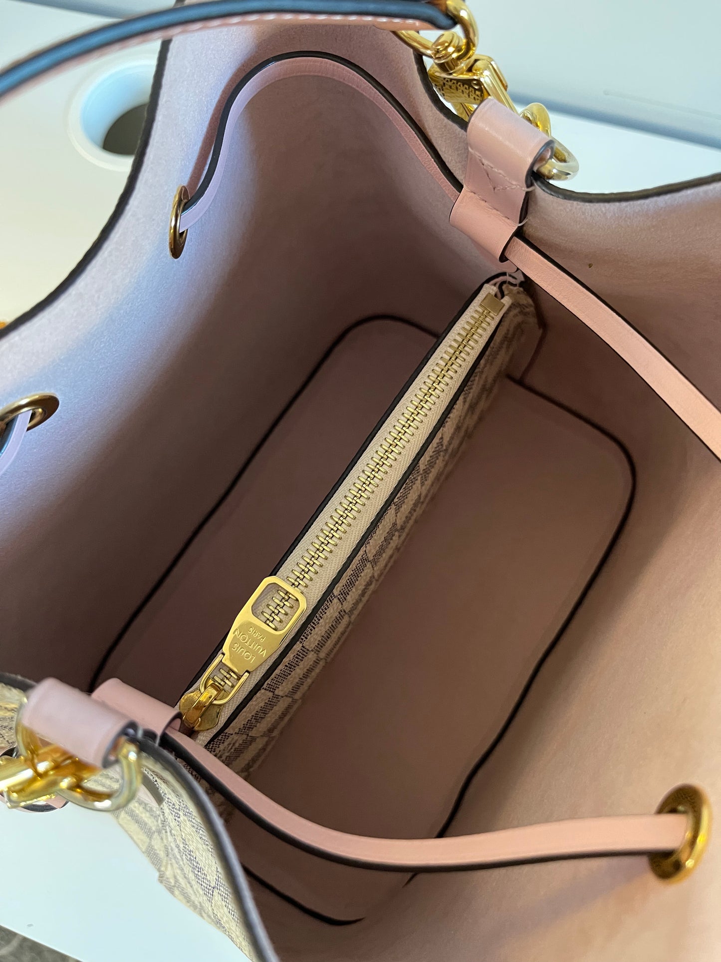 Louis Vuitton NéoNoé Damier Azur Canvas Bag.