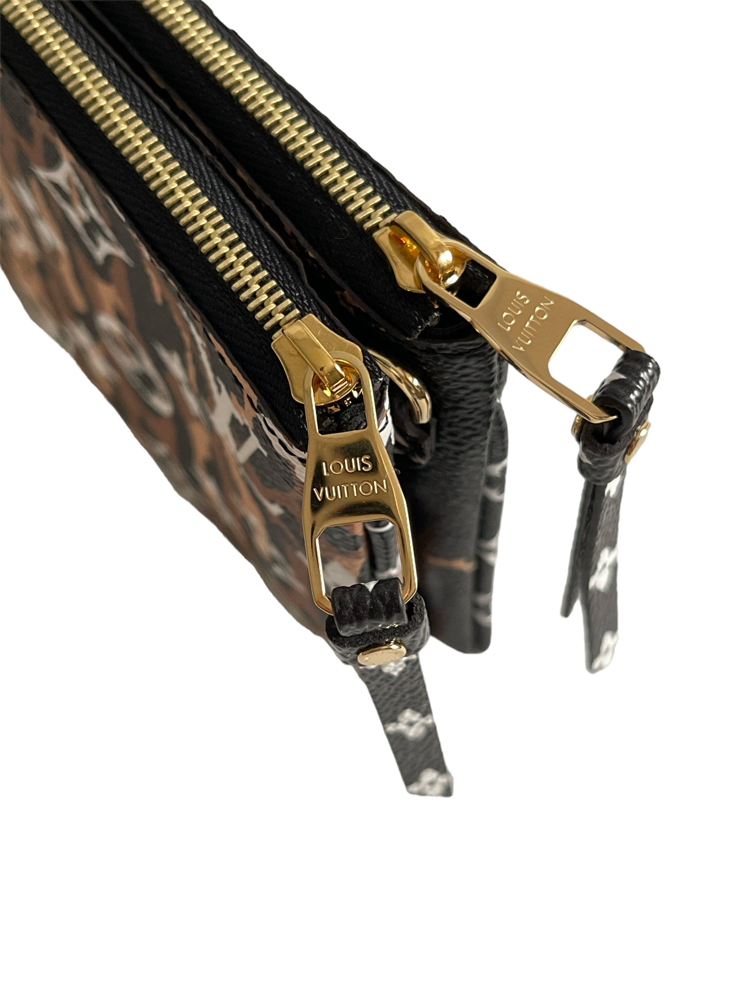 LOUIS VUITTON DOUBLE ZIP POCHETTE JUNGLE BAG