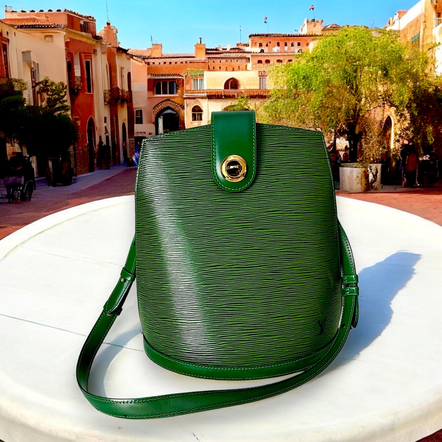 LOUIS VUITTON Cluny M52254 Borneo Green Epi Shoulder Bag Leather