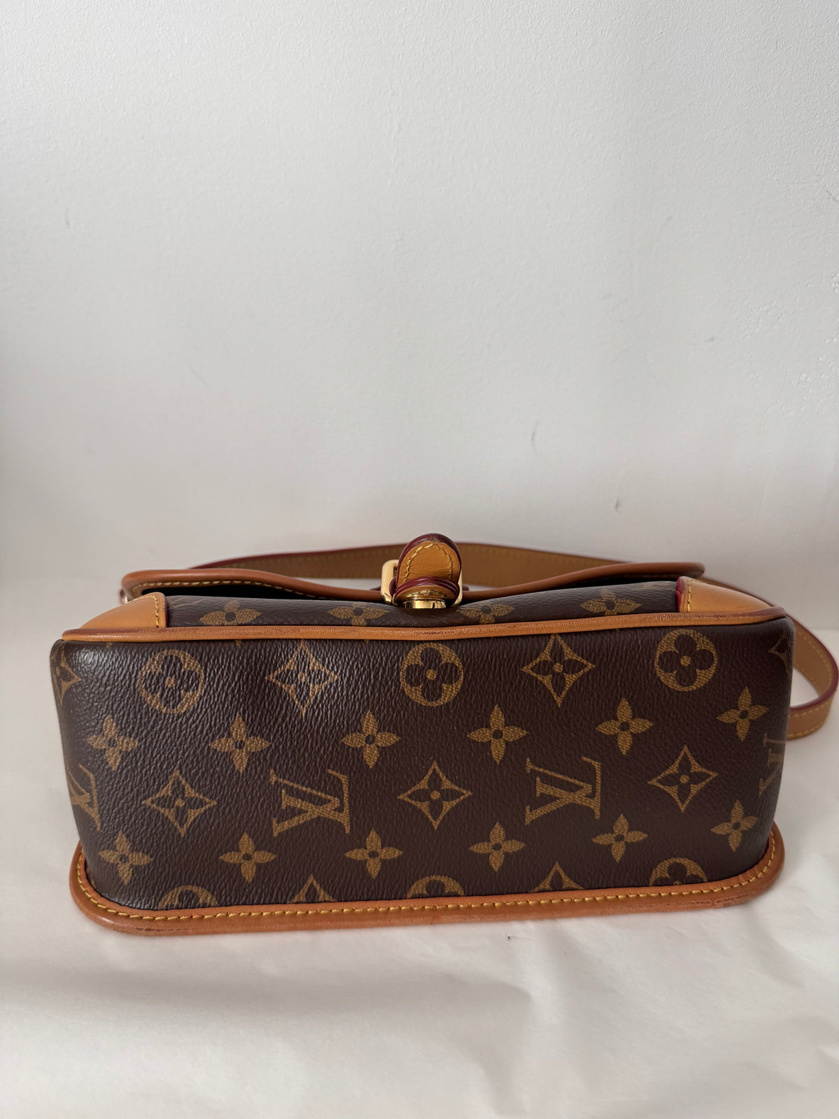 2205710-1432158 Louis Vuitton Diane Satchel Monogram Black