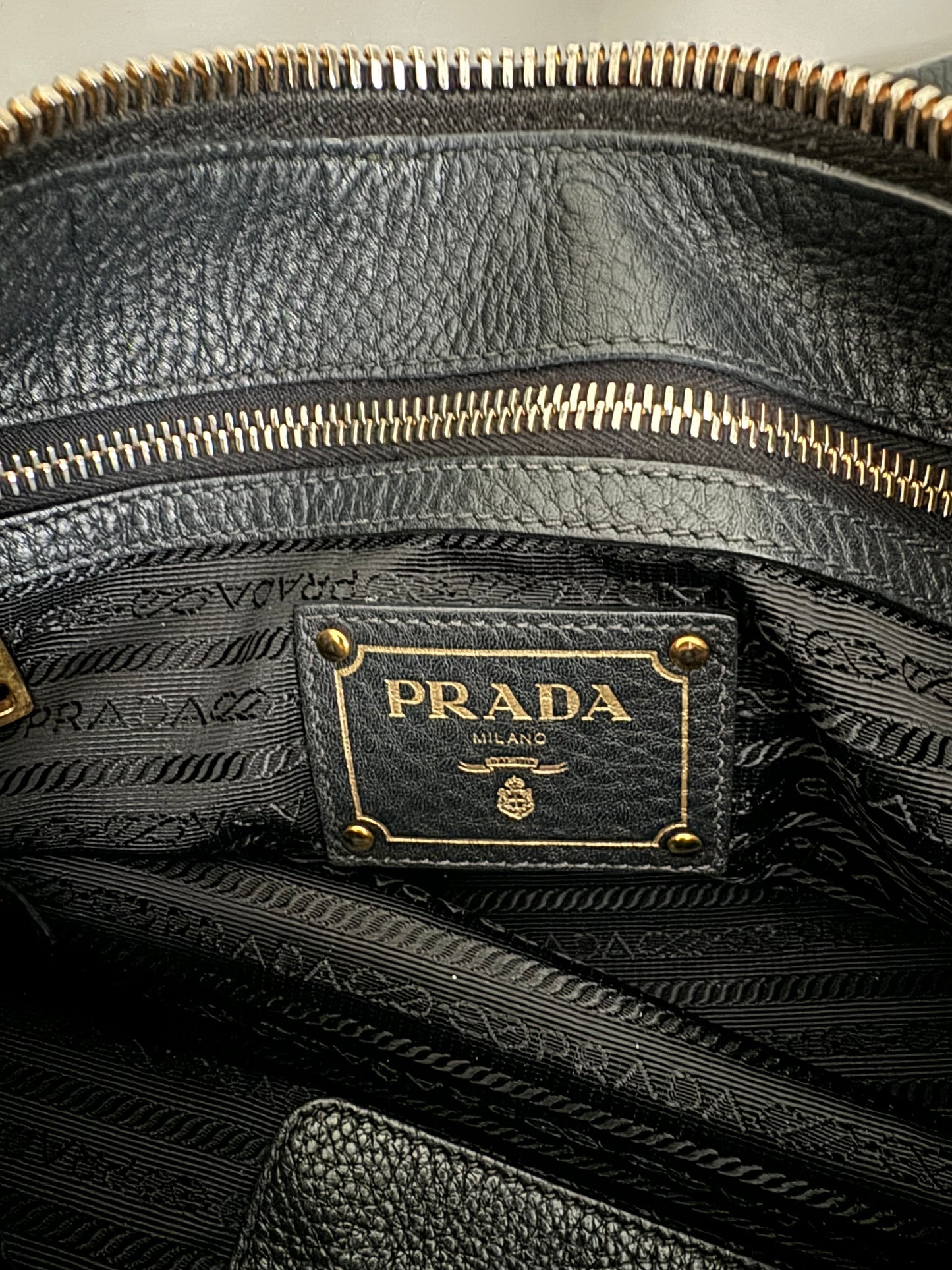 Prada Vitello Daino Sacca 2 Manici Shoulder Bag