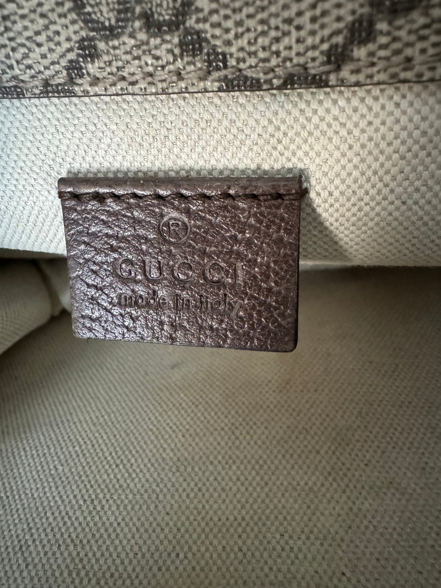 Gucci Neo Vintage Small Messenger Bag