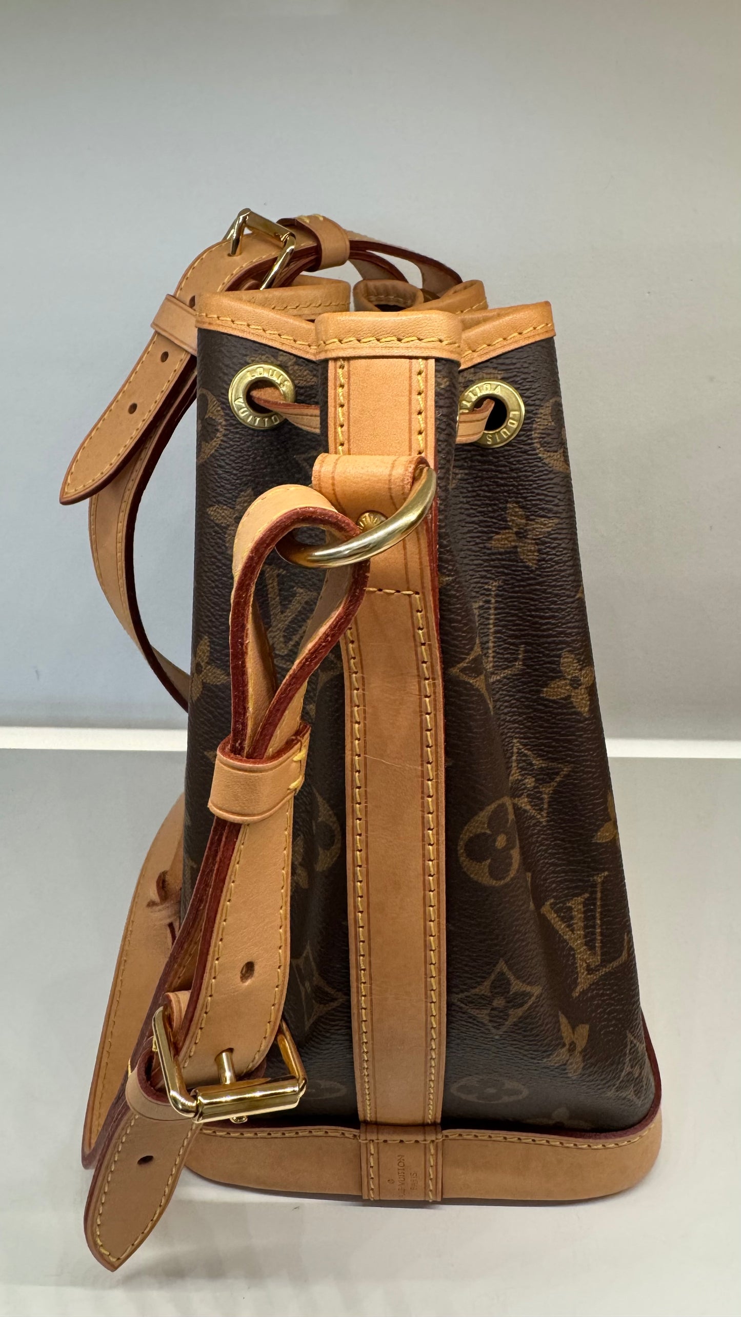 2105710-143111 Louis Vuitton Noe BB Monogram Bag ( Microchip)