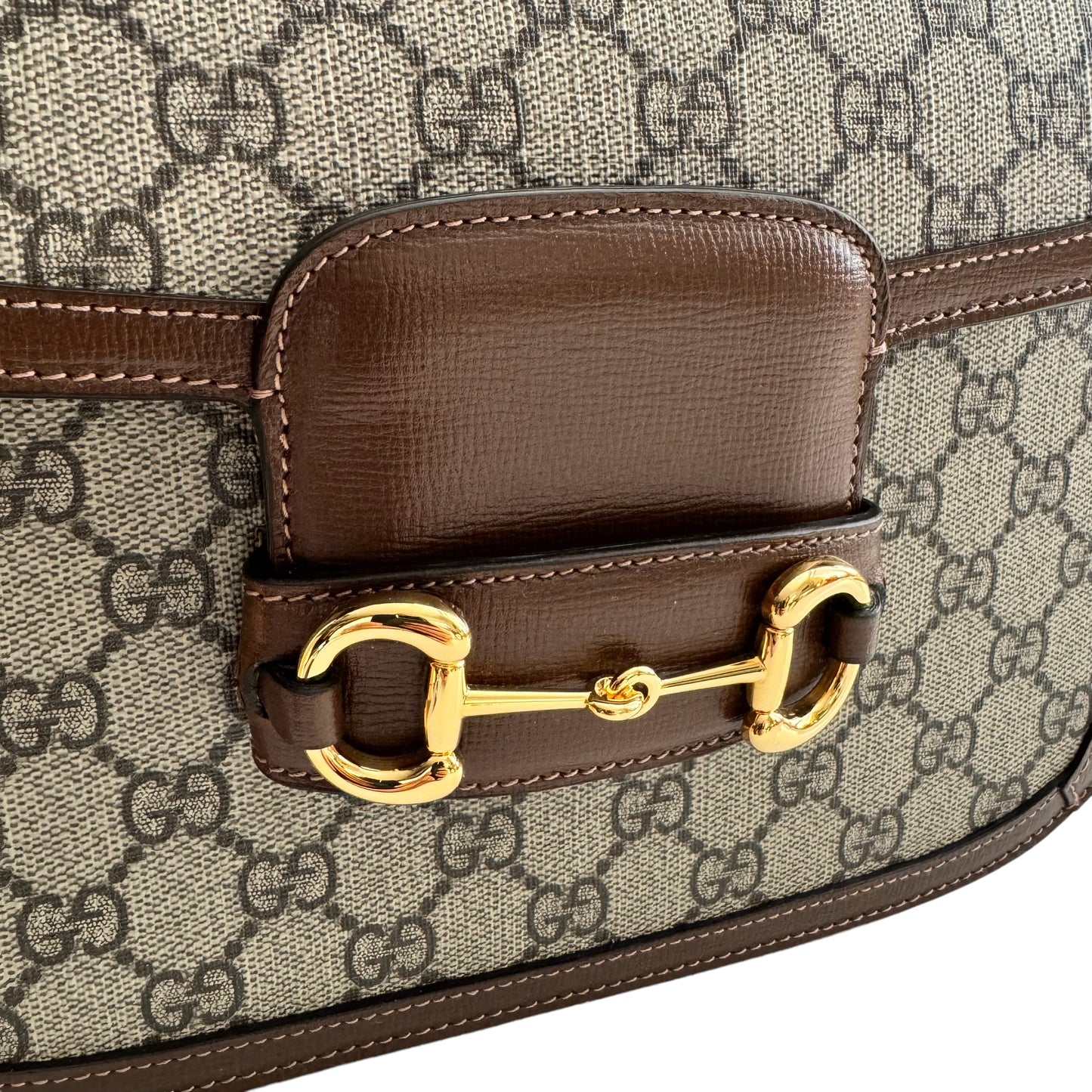 Gucci Horsebit 1955 small shoulder bag in ebony GG supreme canvas