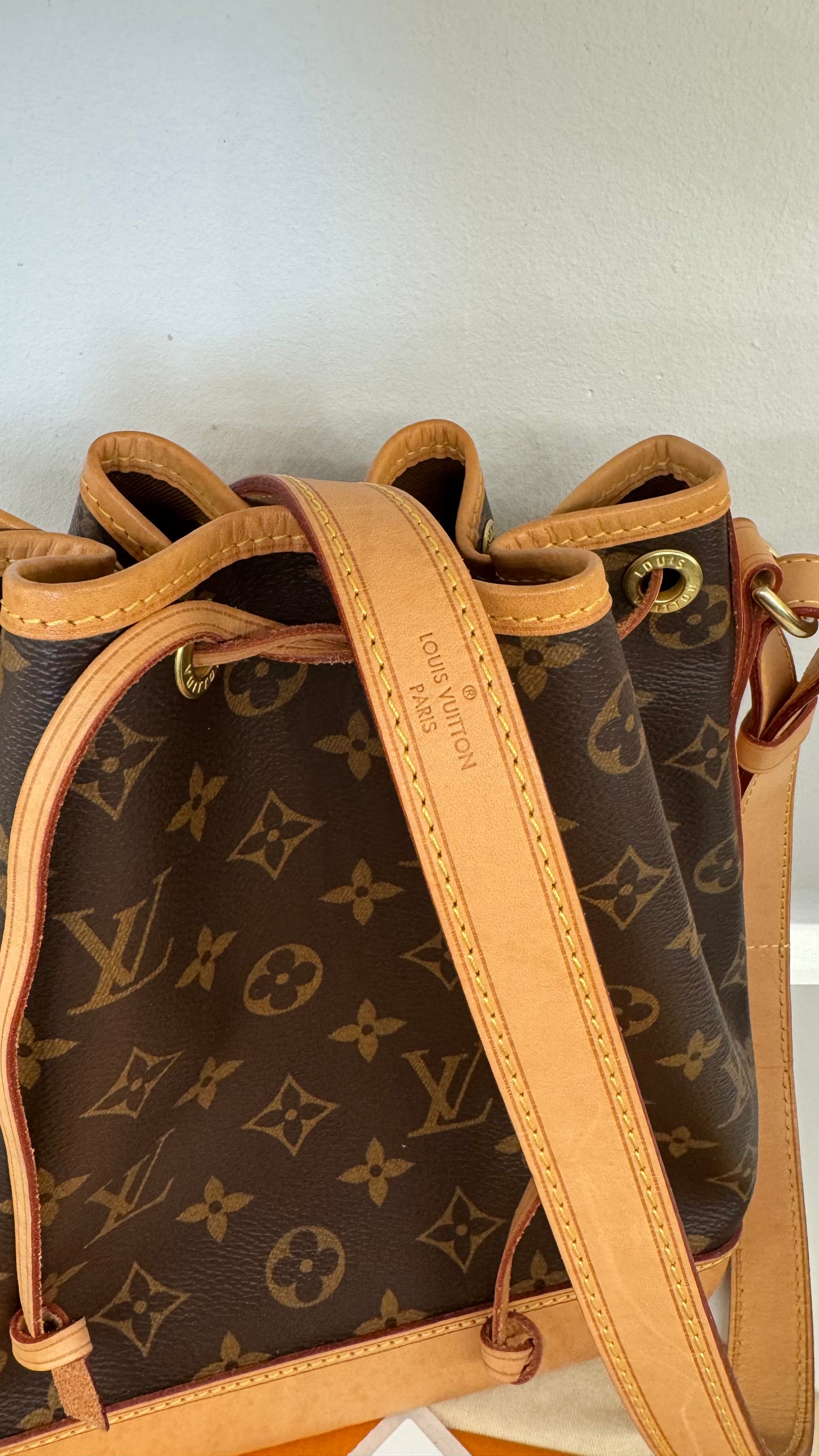 2105710-143111 Louis Vuitton Noe BB Monogram Bag ( Microchip)