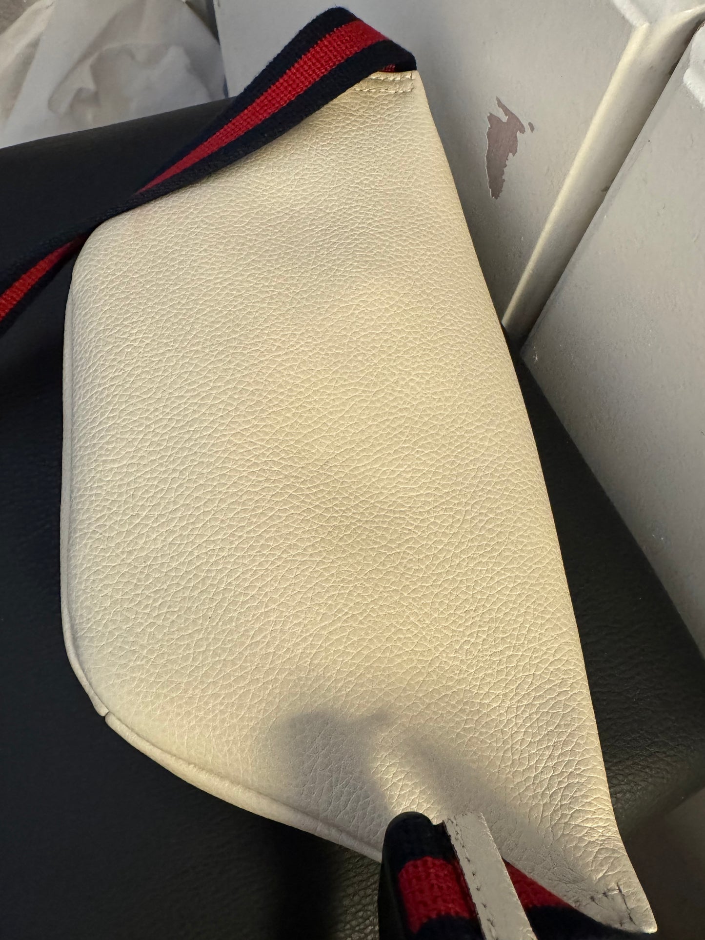 110580641
Gucci belt bag cream print (527792 204991 / B027868454) Made in Italy