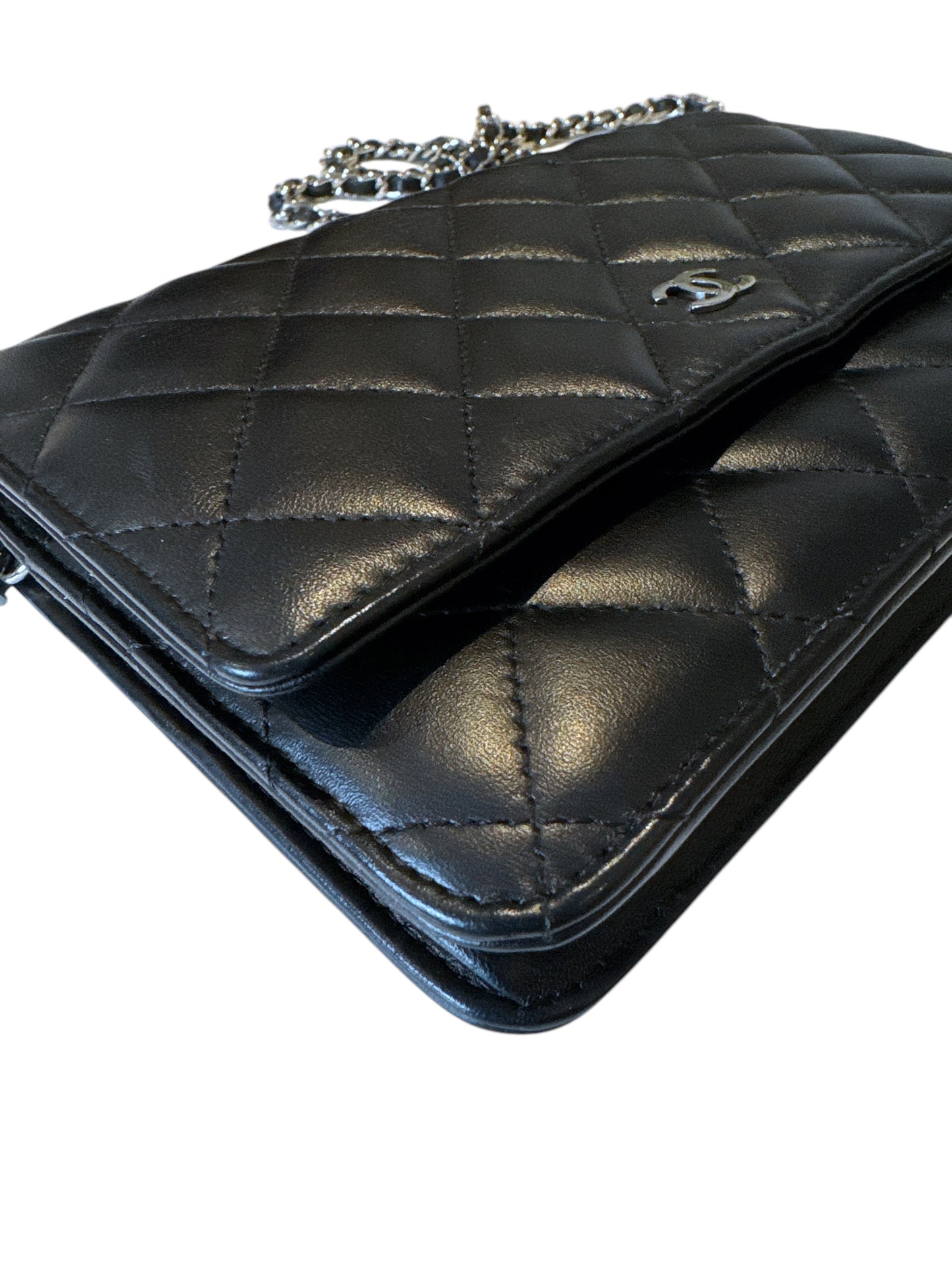 Classic Wallet On Chain Lambskin & Silver-Tone Metal Black