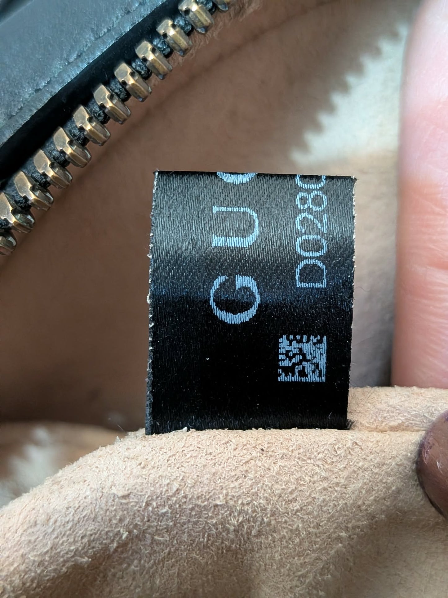 2205710-143038 Gucci GG Marmont Matelasse Black Leather Belt Bag (491294 498879) D028038961)