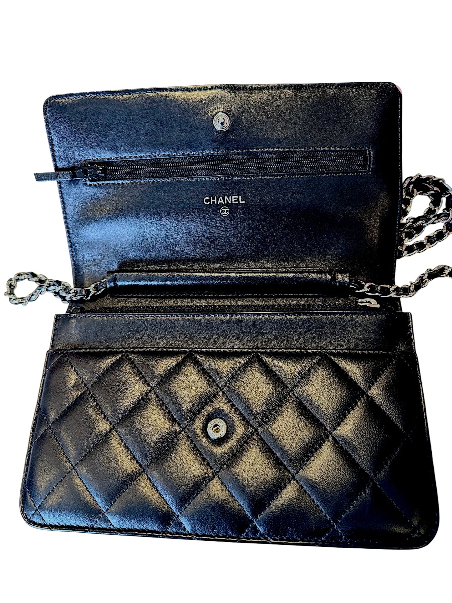 Classic Wallet On Chain Lambskin & Silver-Tone Metal Black