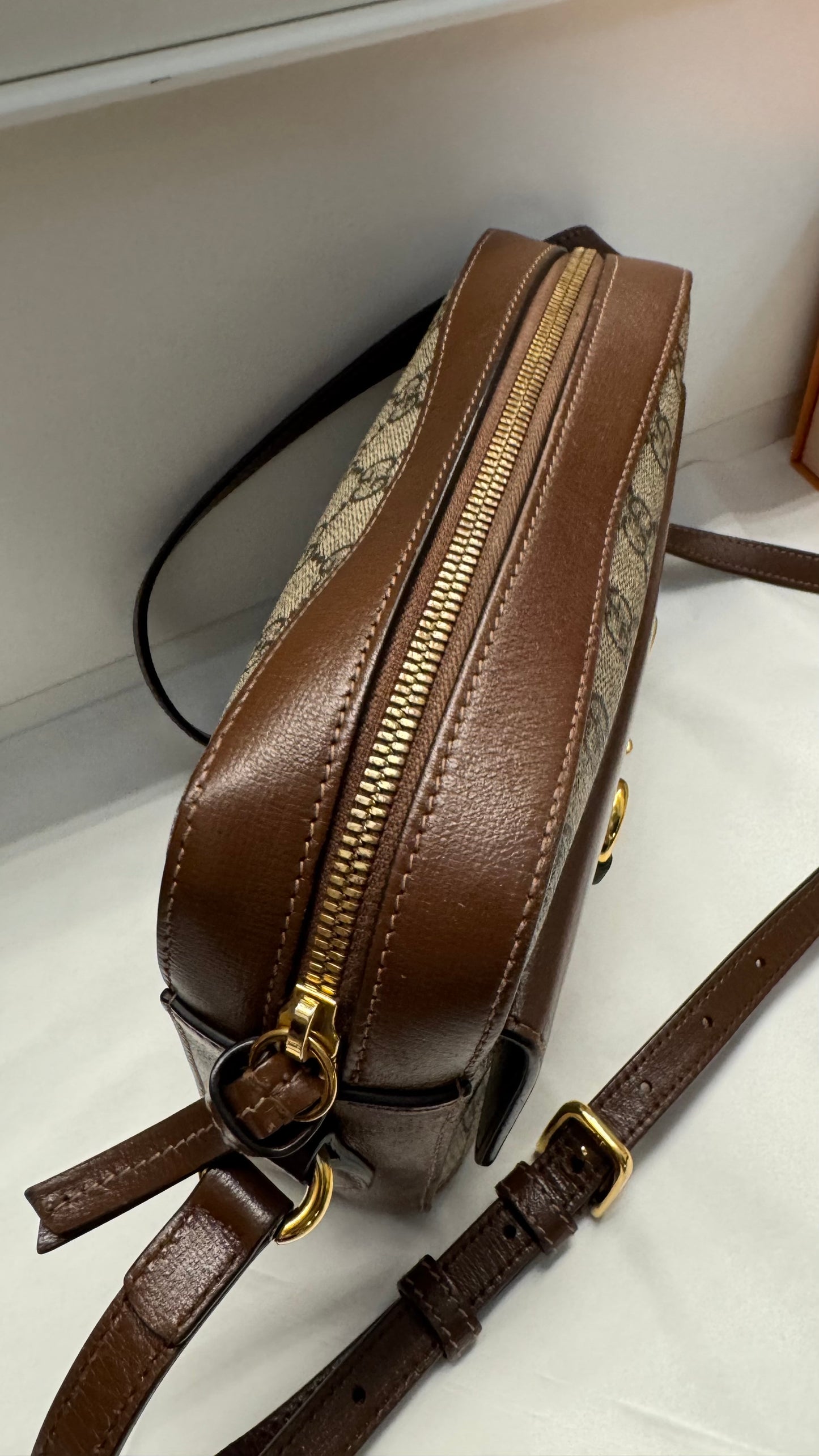 2205710-143144 Gucci horsebit 1955 GG Brown Camera Bag (645454 493075 / B03407885)