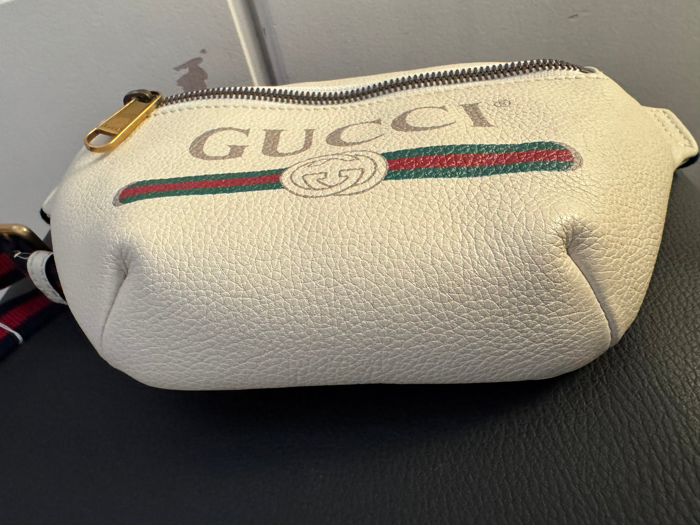110580641
Gucci belt bag cream print (527792 204991 / B027868454) Made in Italy