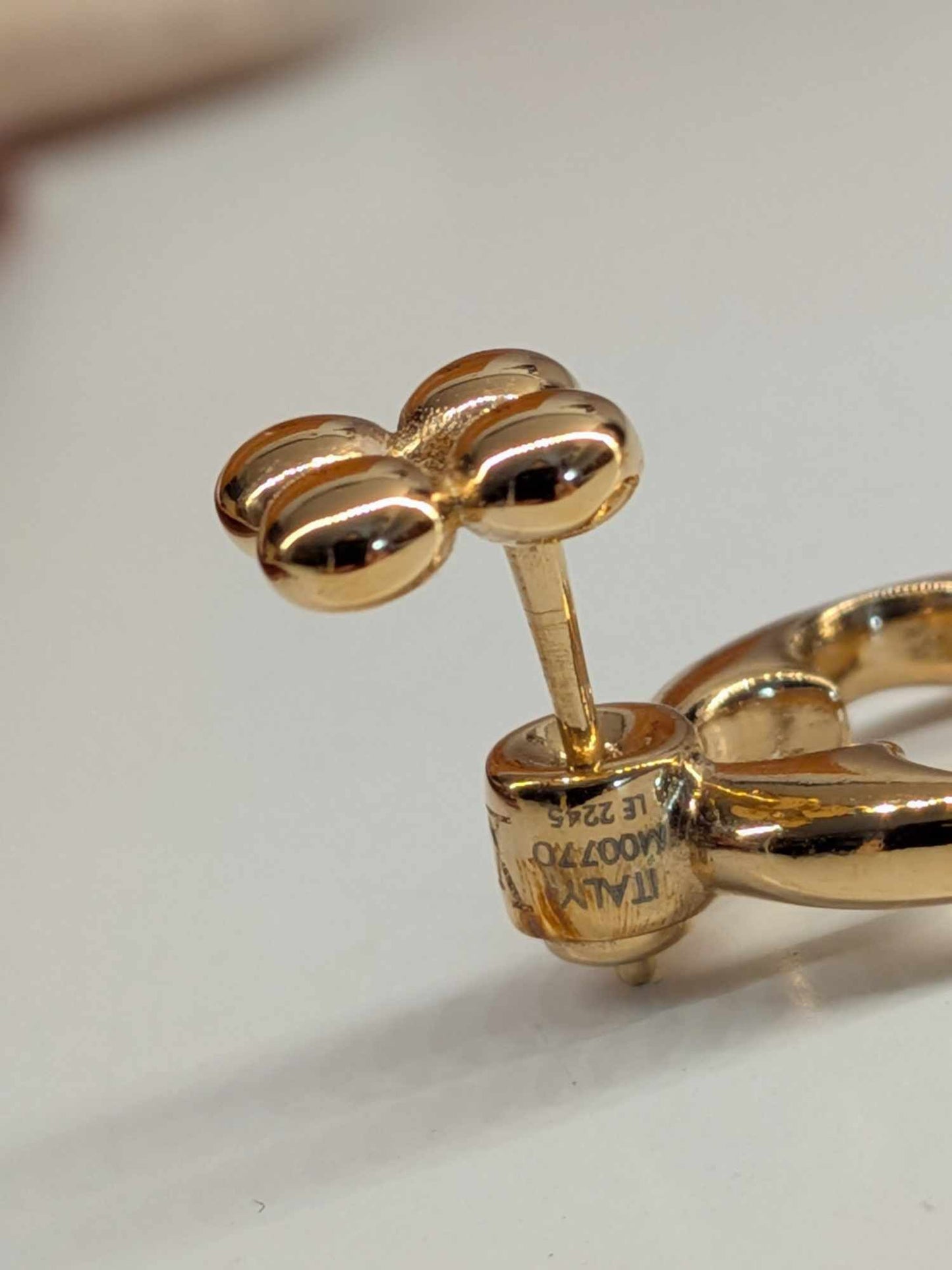 110580488
Lv Flowergram earrings M00770 1E 2245 Made in Italy