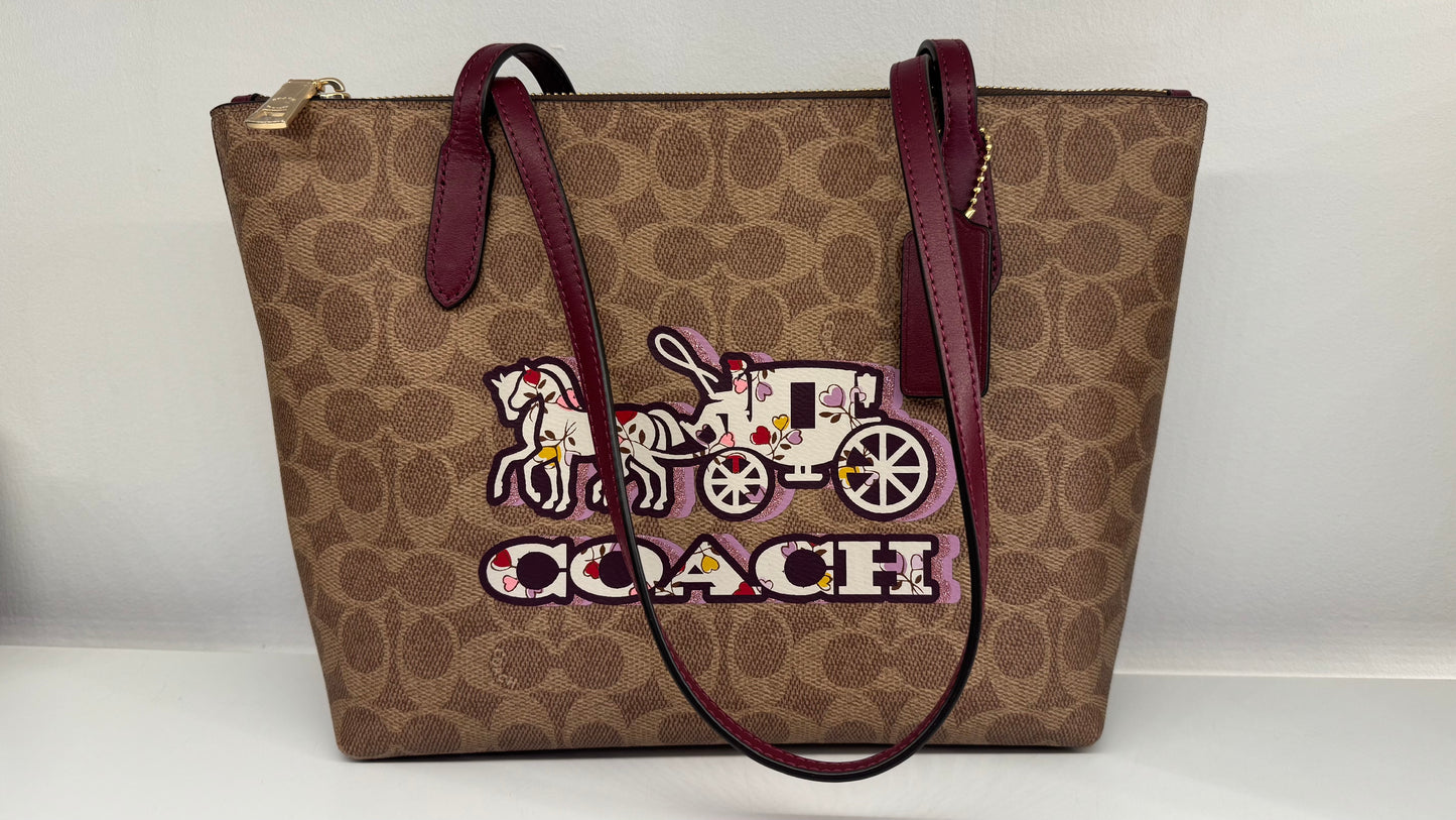 2205710-143141 Coach Fiona CC Signature Tan/ Black Cherry (NoJ2480-CX587)