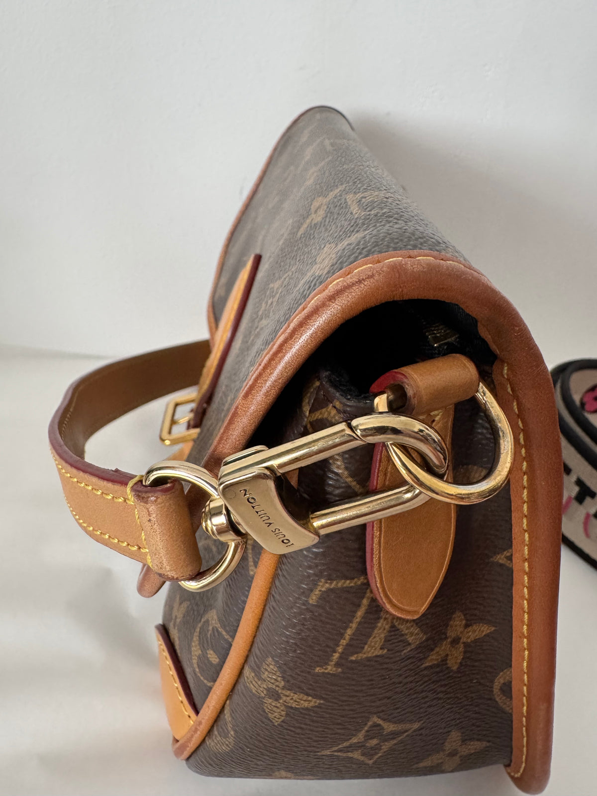 2205710-1432158 Louis Vuitton Diane Satchel Monogram Black