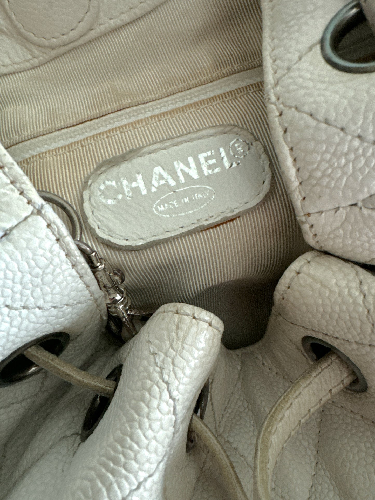 Chanel Caviar White Leather Bucket Bag Silver Hardware