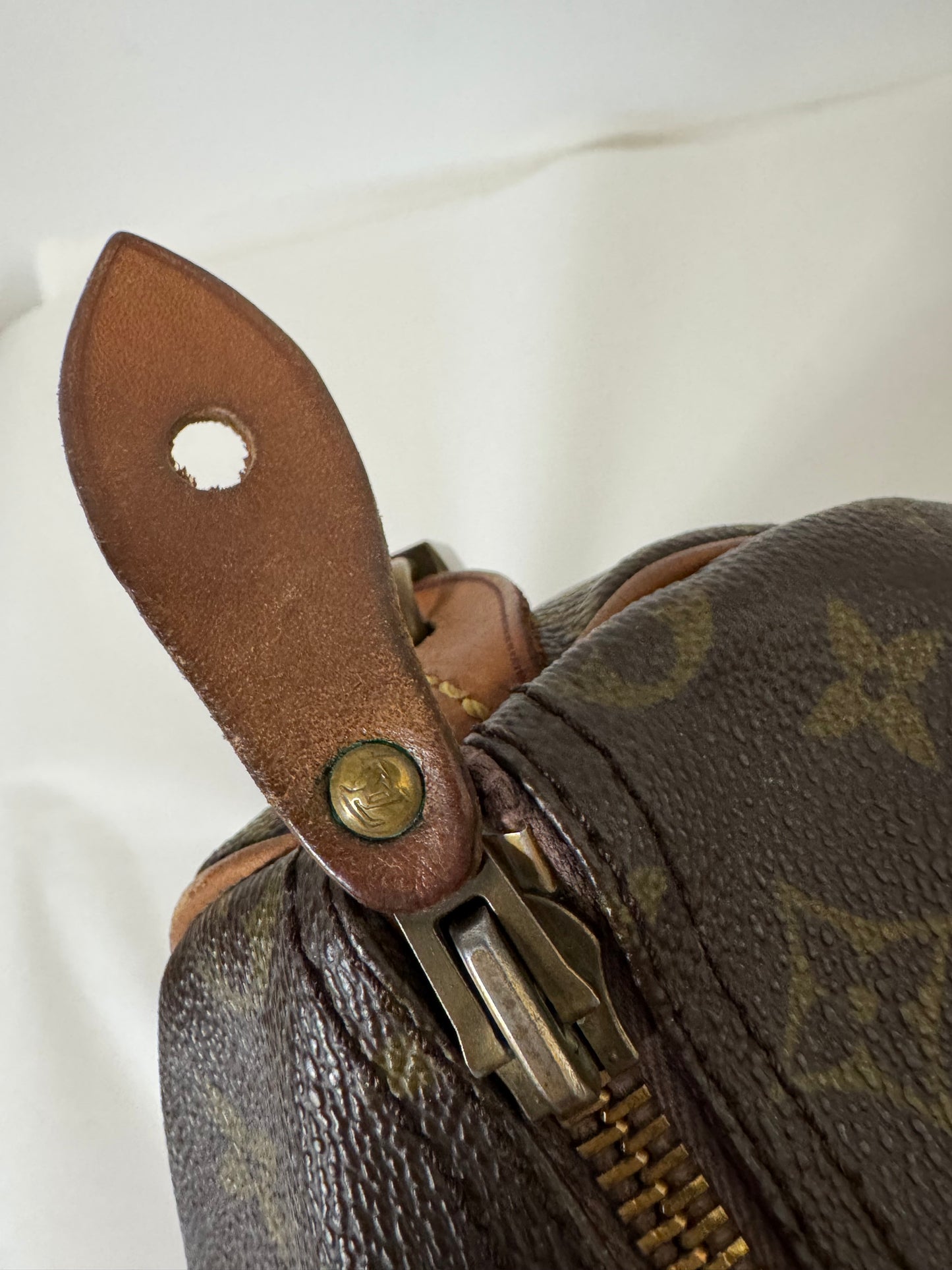 PA4896 Louis vuitton speedy 30 monogram bag Datecode : Unreadable