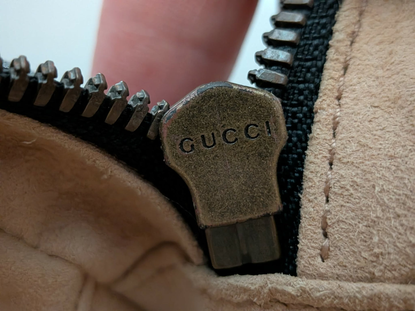 2205710-143038 Gucci GG Marmont Matelasse Black Leather Belt Bag (491294 498879) D028038961)