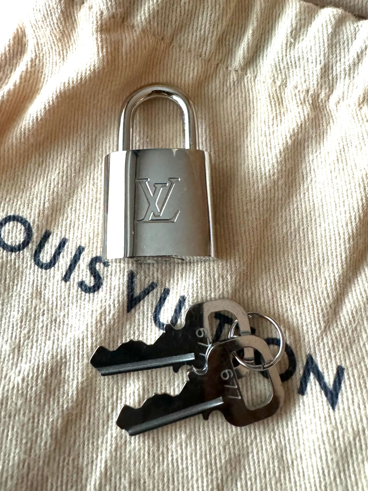 Louis Vuitton Keepall Bandoulière 45 Monogram Macassar Bag