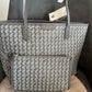 2205710-1432124
Tory Burch ever-ready small tote in zinc (10008684-0723)