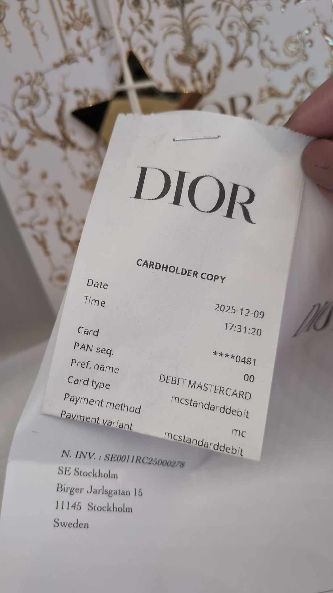 110580489 DIOR Petit CD Double Necklace
Gold-Finish Metal and Silver-Tone Crystals