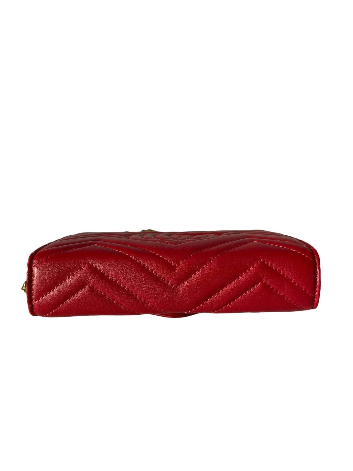 GUCCI GG MARMONT MATELASSÉ MINI BAG IN RED