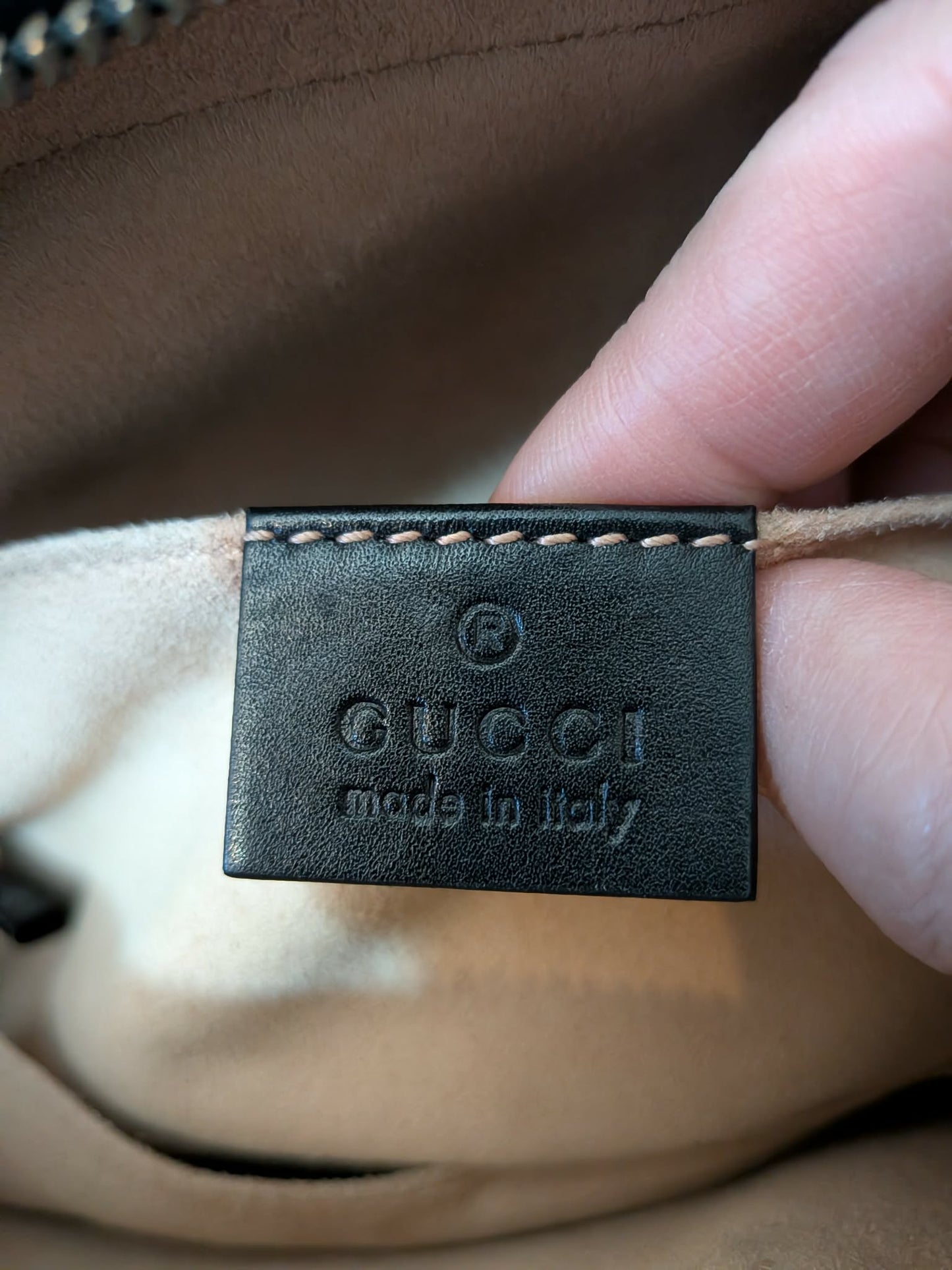 2205710-143038 Gucci GG Marmont Matelasse Black Leather Belt Bag (491294 498879) D028038961)