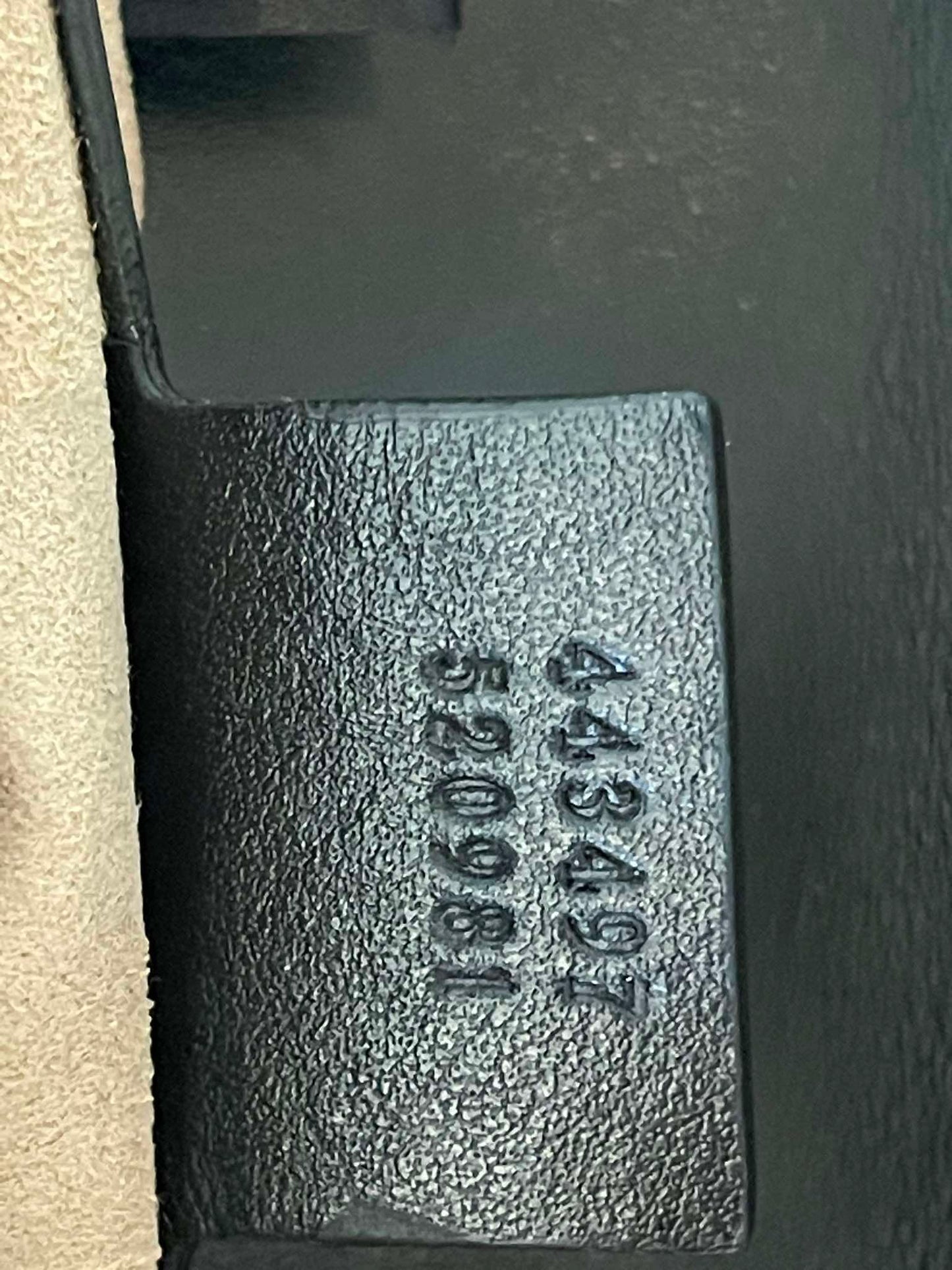 2205710-143080 Gucci Marmont Medium Black Leather Gold Hardware (443497 520981) G02918812 Made in Italy