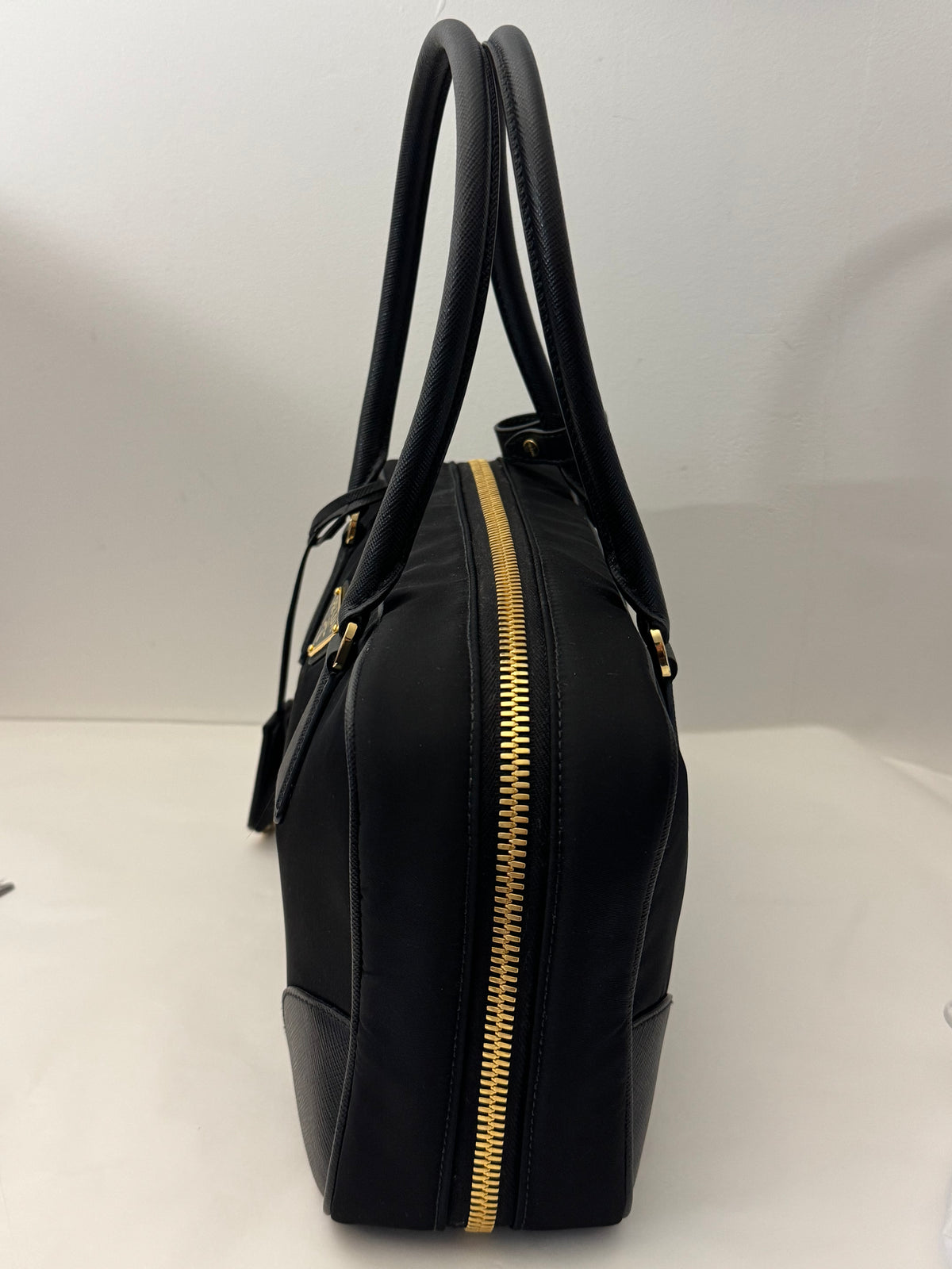 2205710-1432170  Prada Re-Edition 1978 Black (7) Made in Italy