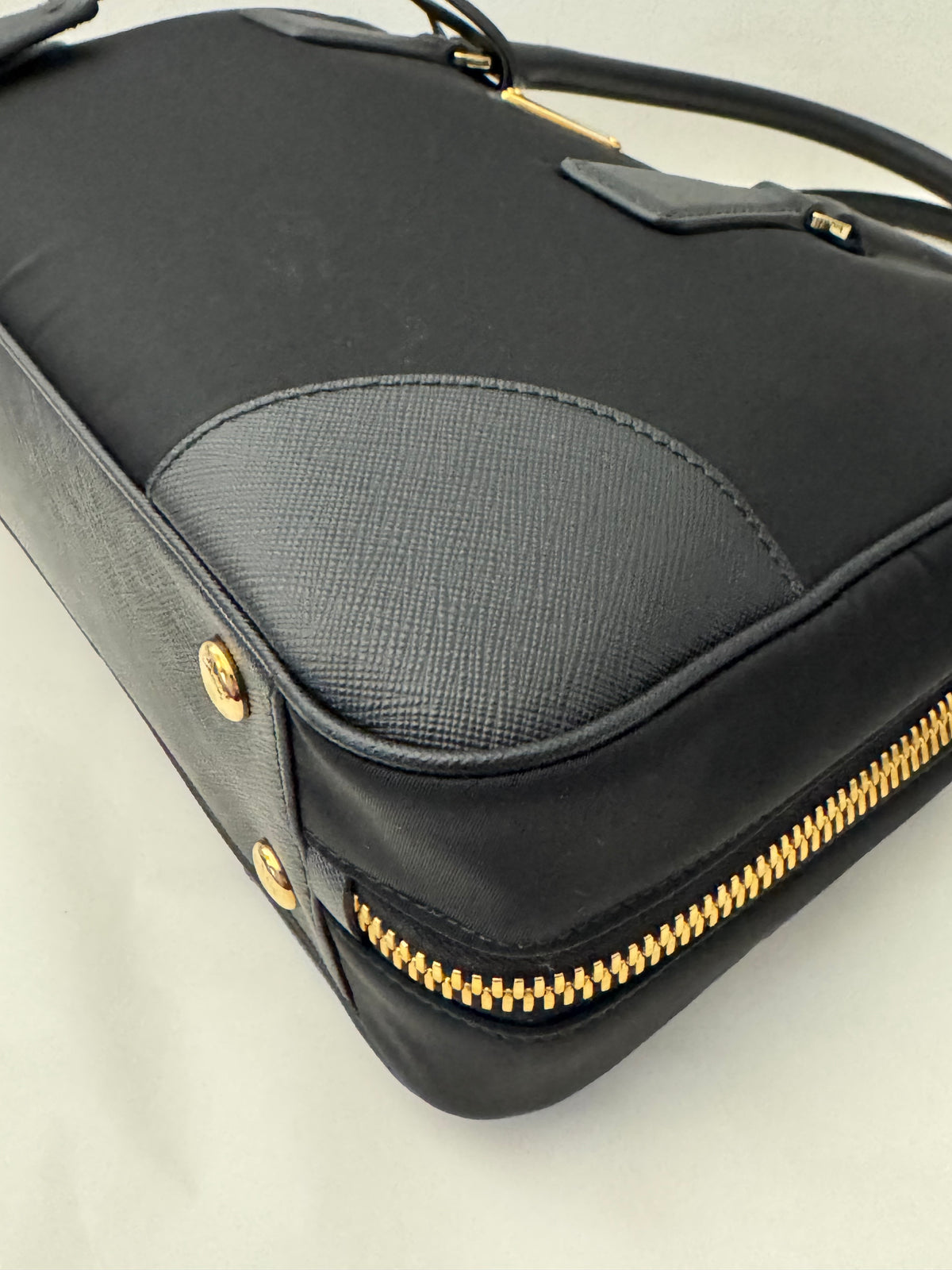 2205710-1432170  Prada Re-Edition 1978 Black (7) Made in Italy