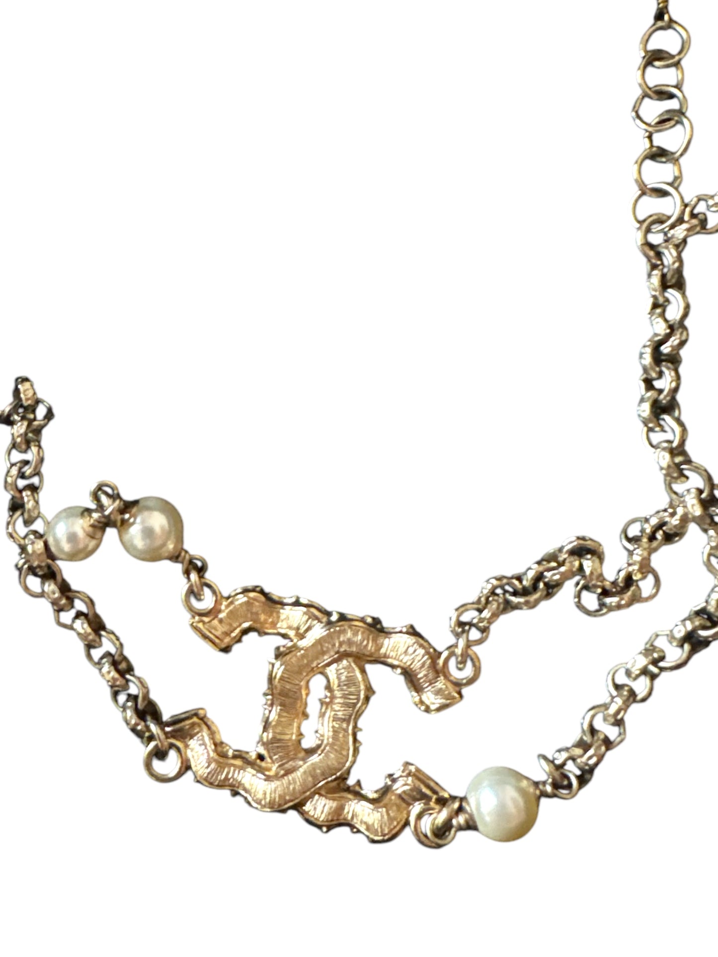 Chanel CC Pearl Bracelet In Gold Hardware