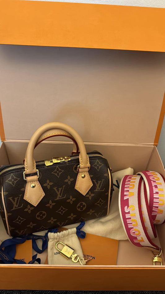 LV Speedy 20 Bandouliere Monogram Fuchsia Bag